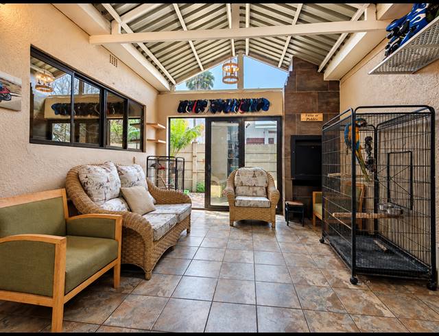 3 BEDROOM TOWNHOUSE FOR SALE IN THREE RIVERS